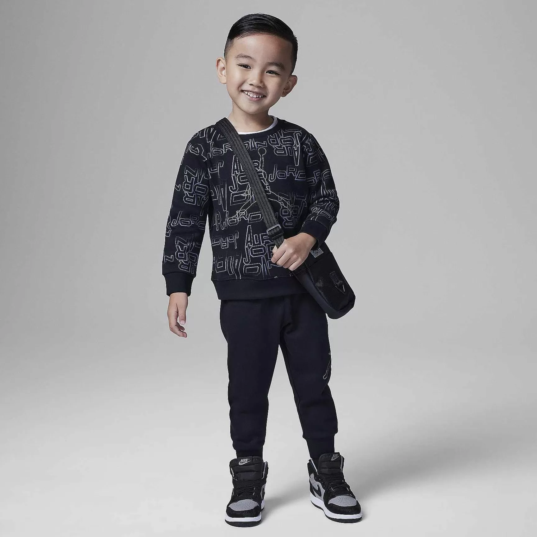 Nike Jordan Take Flight- En Gouden Crewset -Kinderen Bijpassende Sets