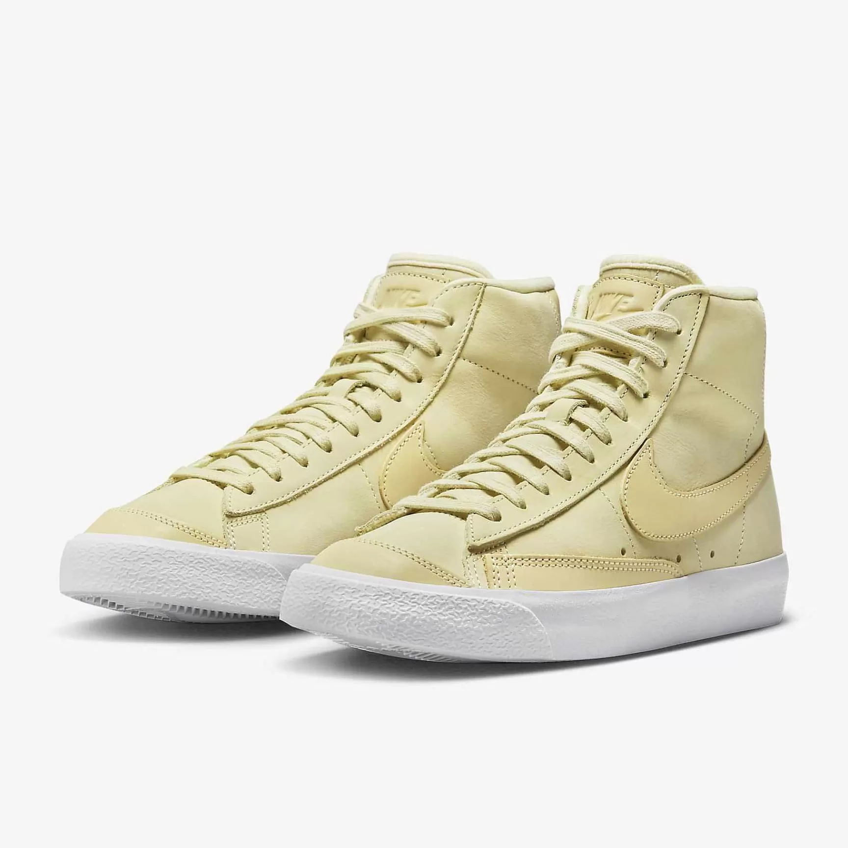 Nike Blazer Mid Premium -Vrouwen Dunks & Blazers