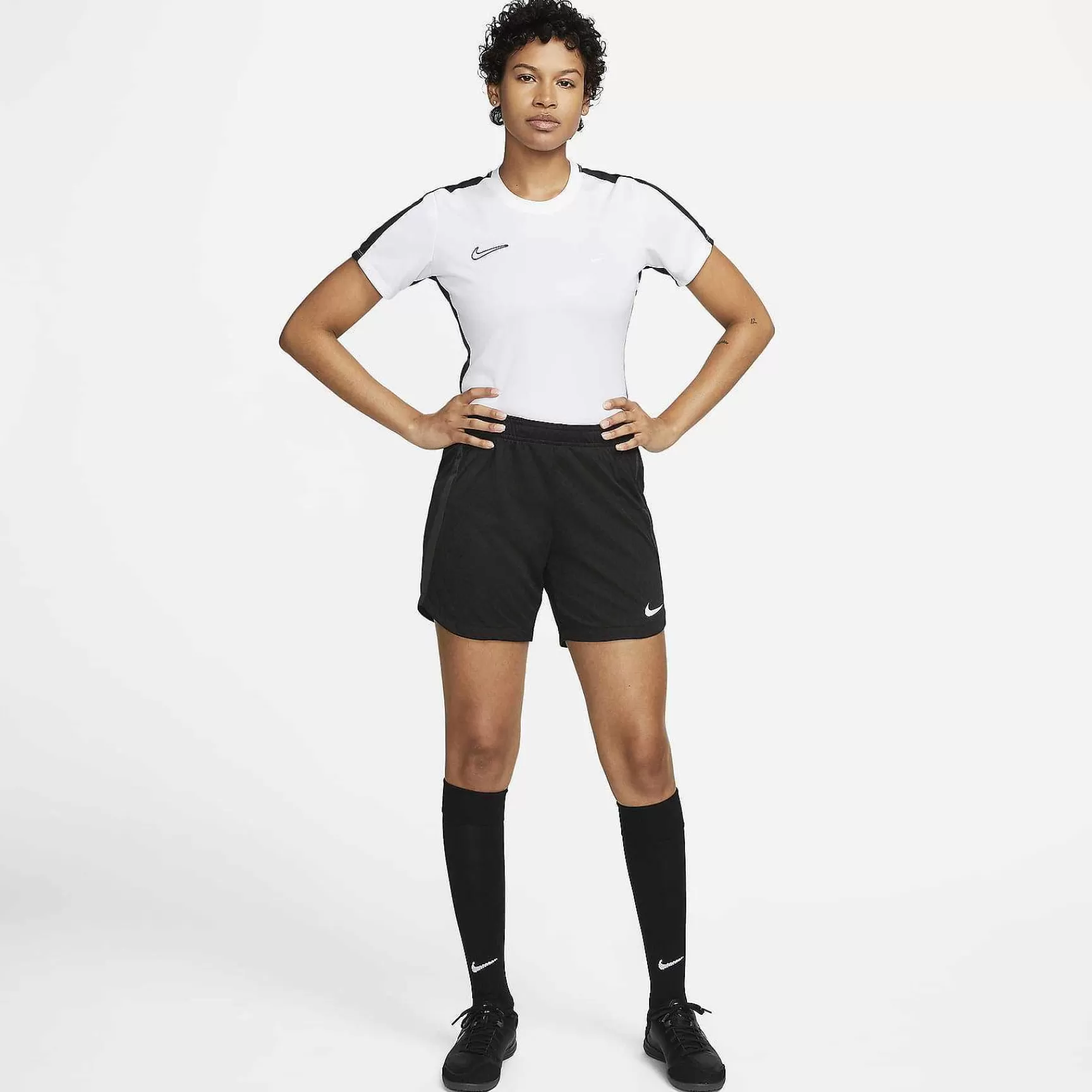 Nike Dri Fit Strike -Vrouwen Korte Broek