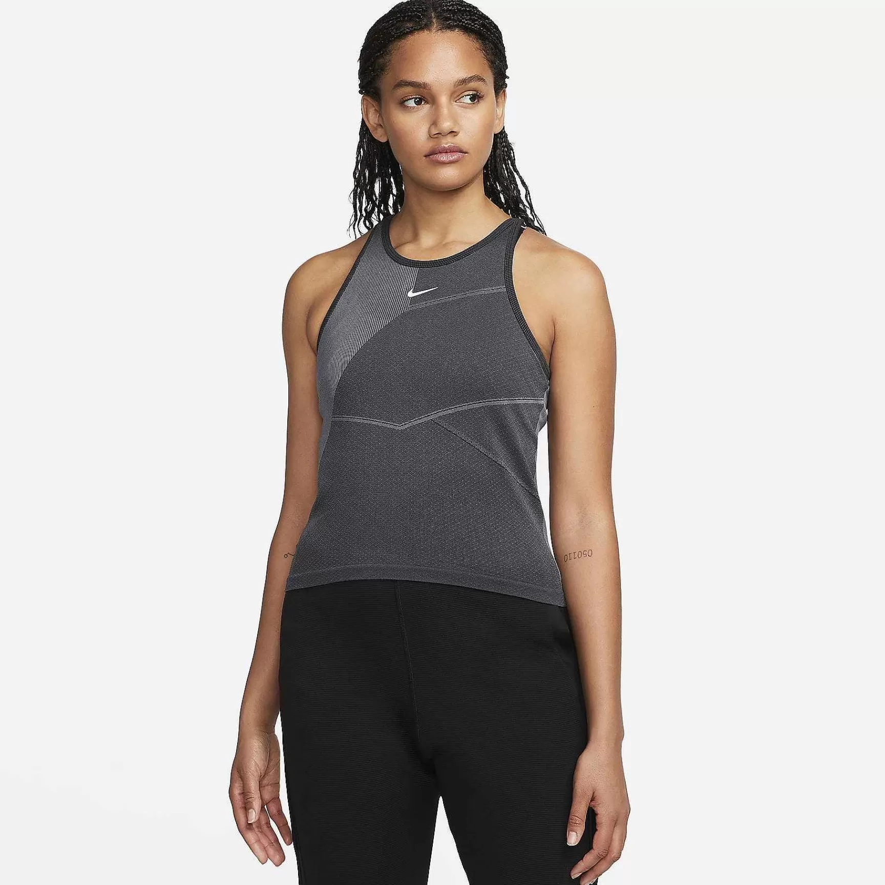 Nike Dri-Fit Adv Aura -Vrouwen Tops En T-Shirts