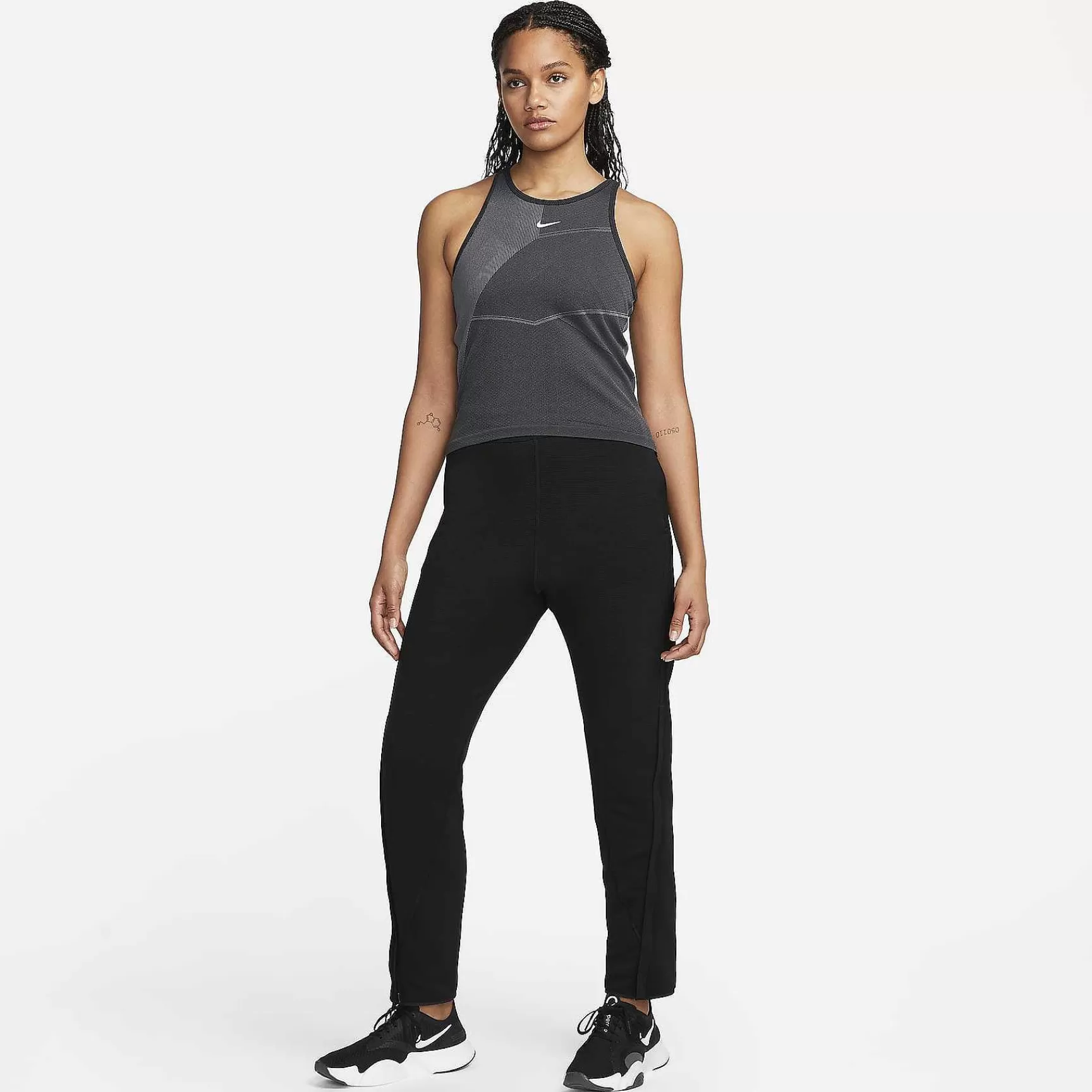 Nike Dri-Fit Adv Aura -Vrouwen Tops En T-Shirts