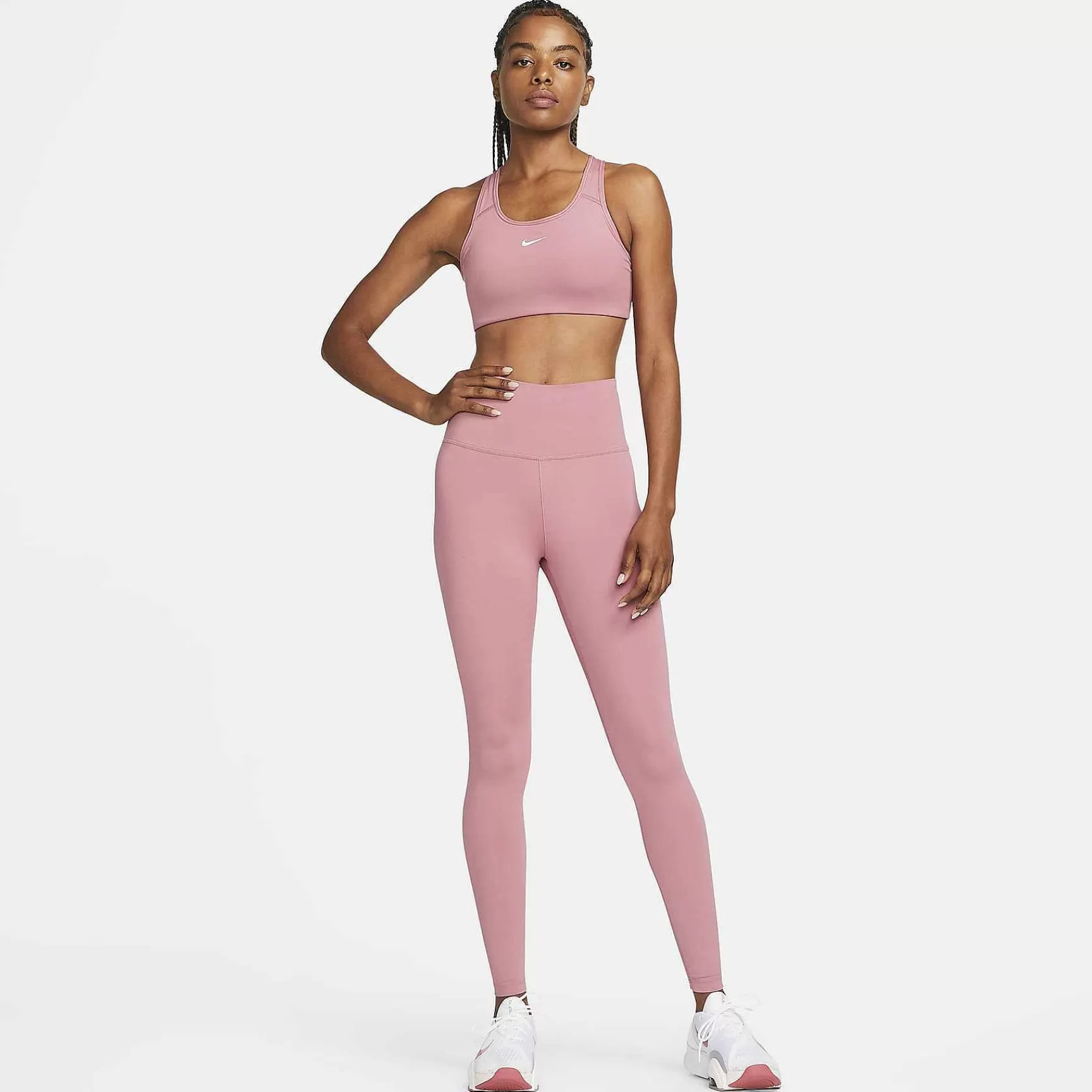 Nike Dri-Fit-Swoosh -Vrouwen Cyber Monday-Kleding