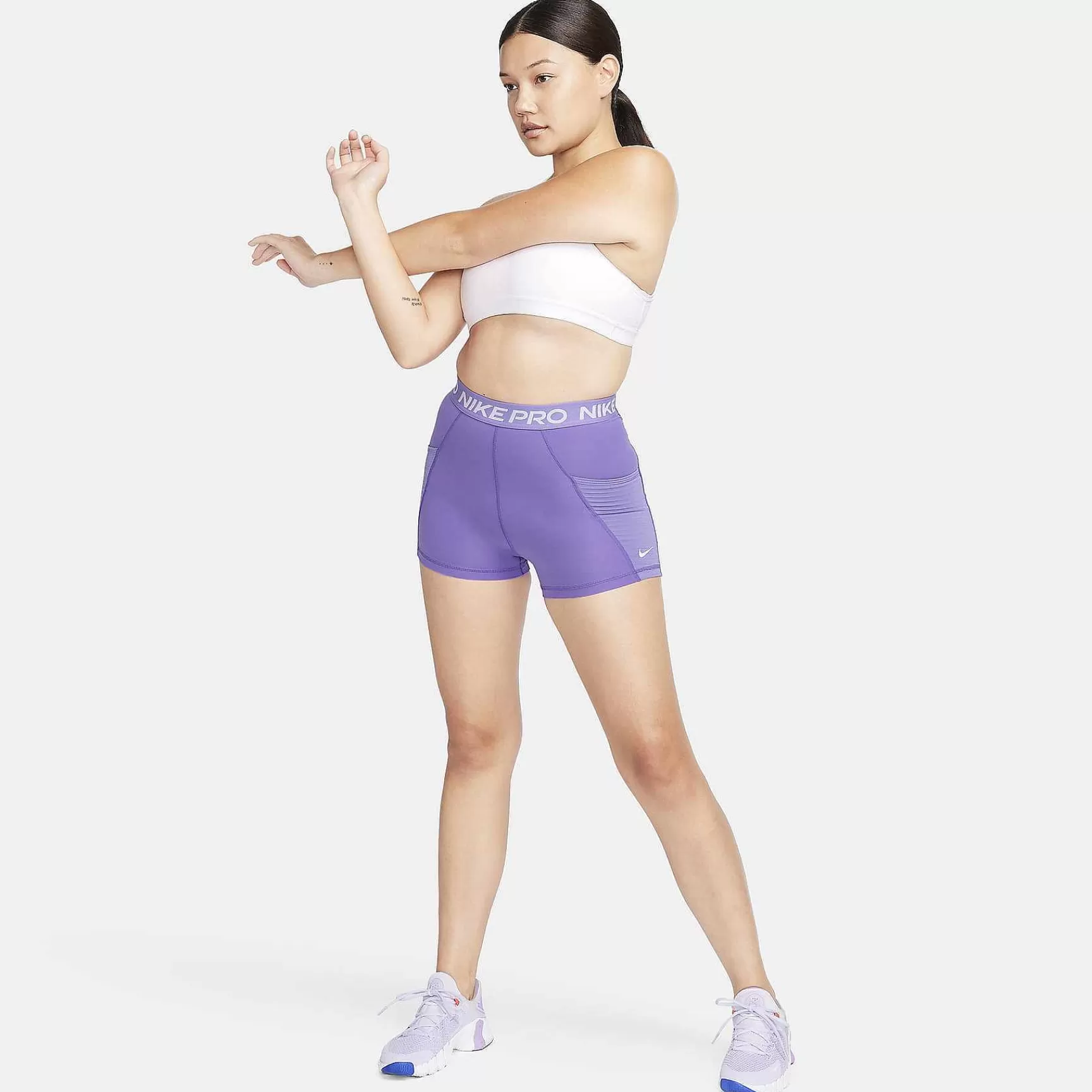 Nike Pro -Vrouwen Korte Broek