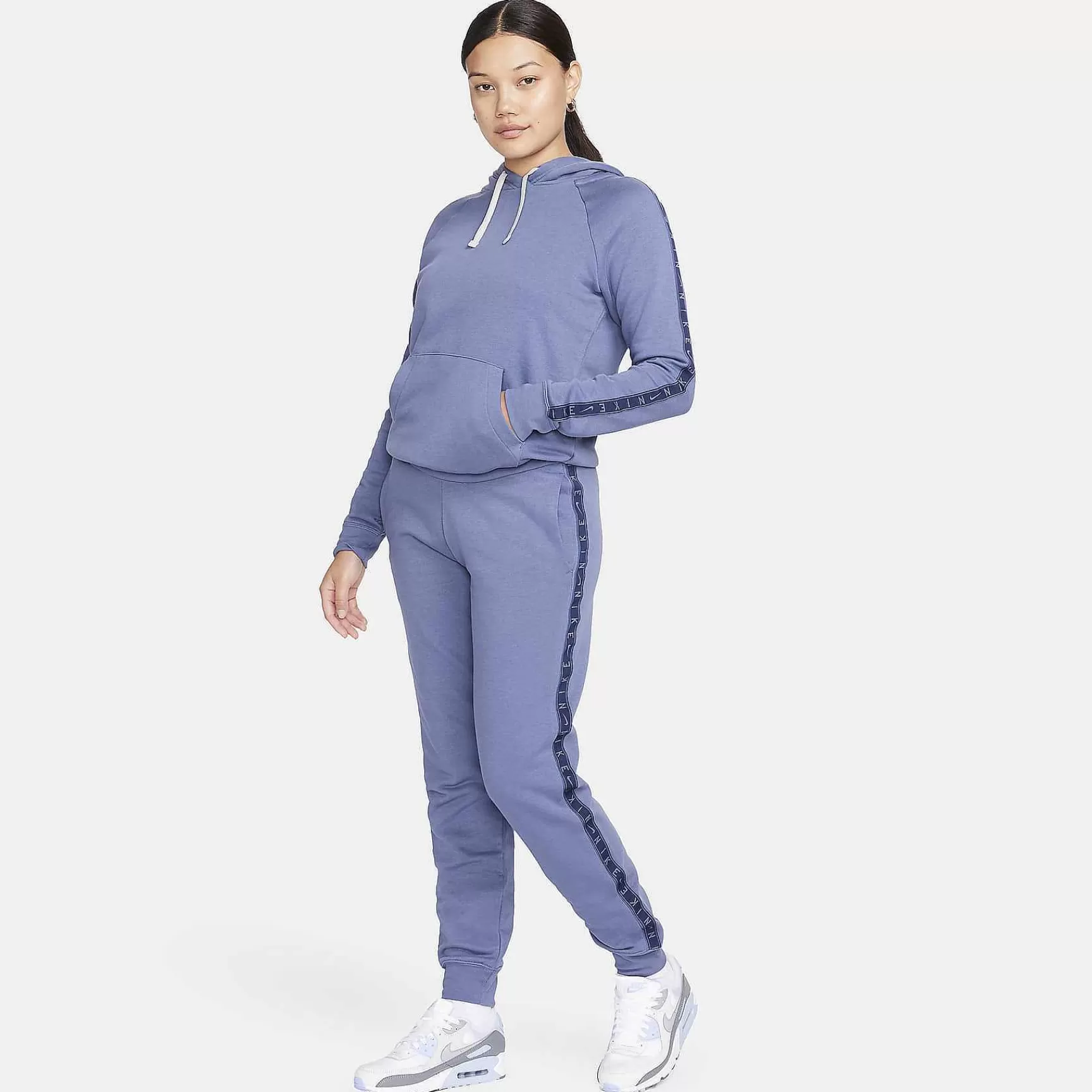 Nike Sportkleding Essentieel -Vrouwen Hoodies En Sweatshirts