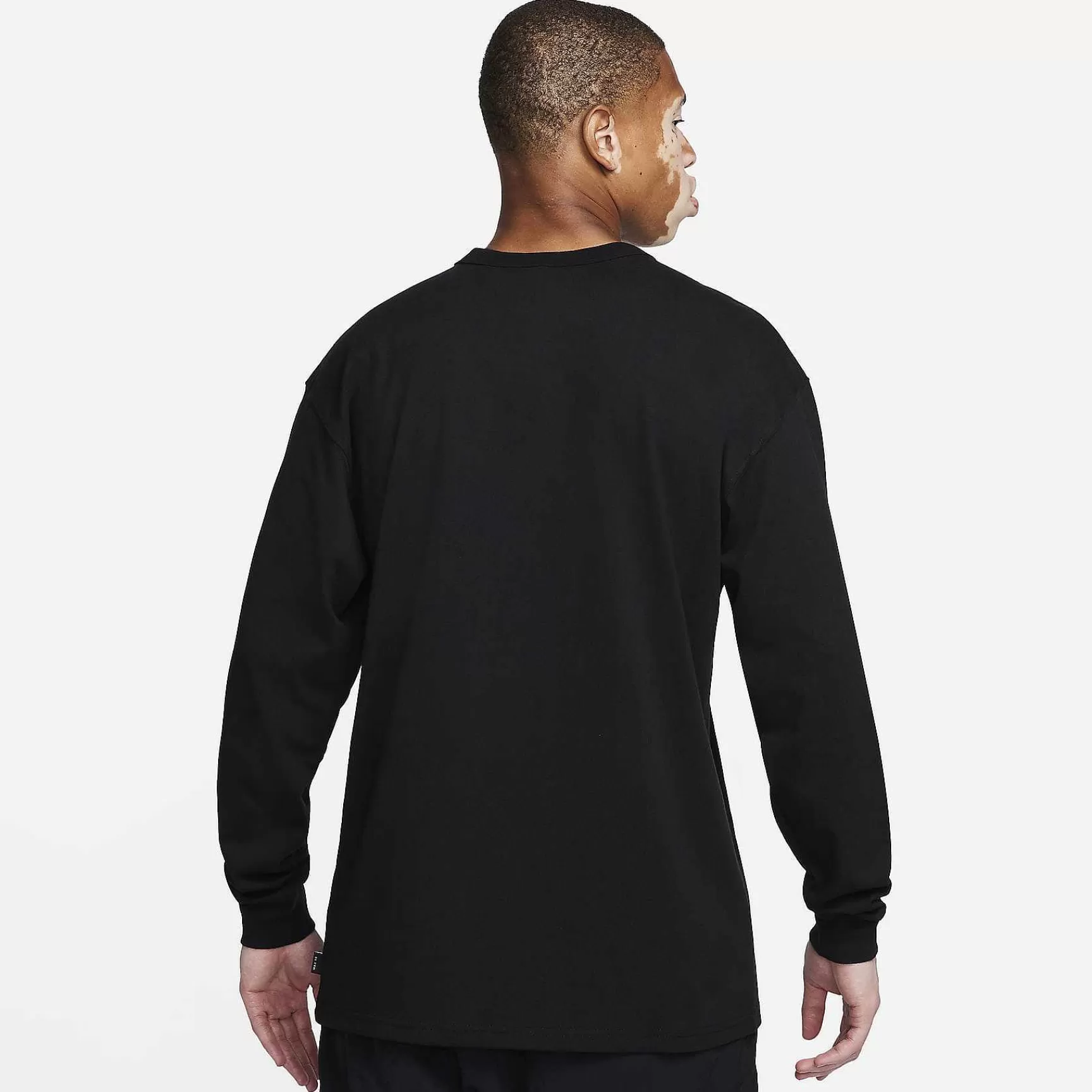 Nike Sportswear Premium Essentials -Heren Tops En T-Shirts