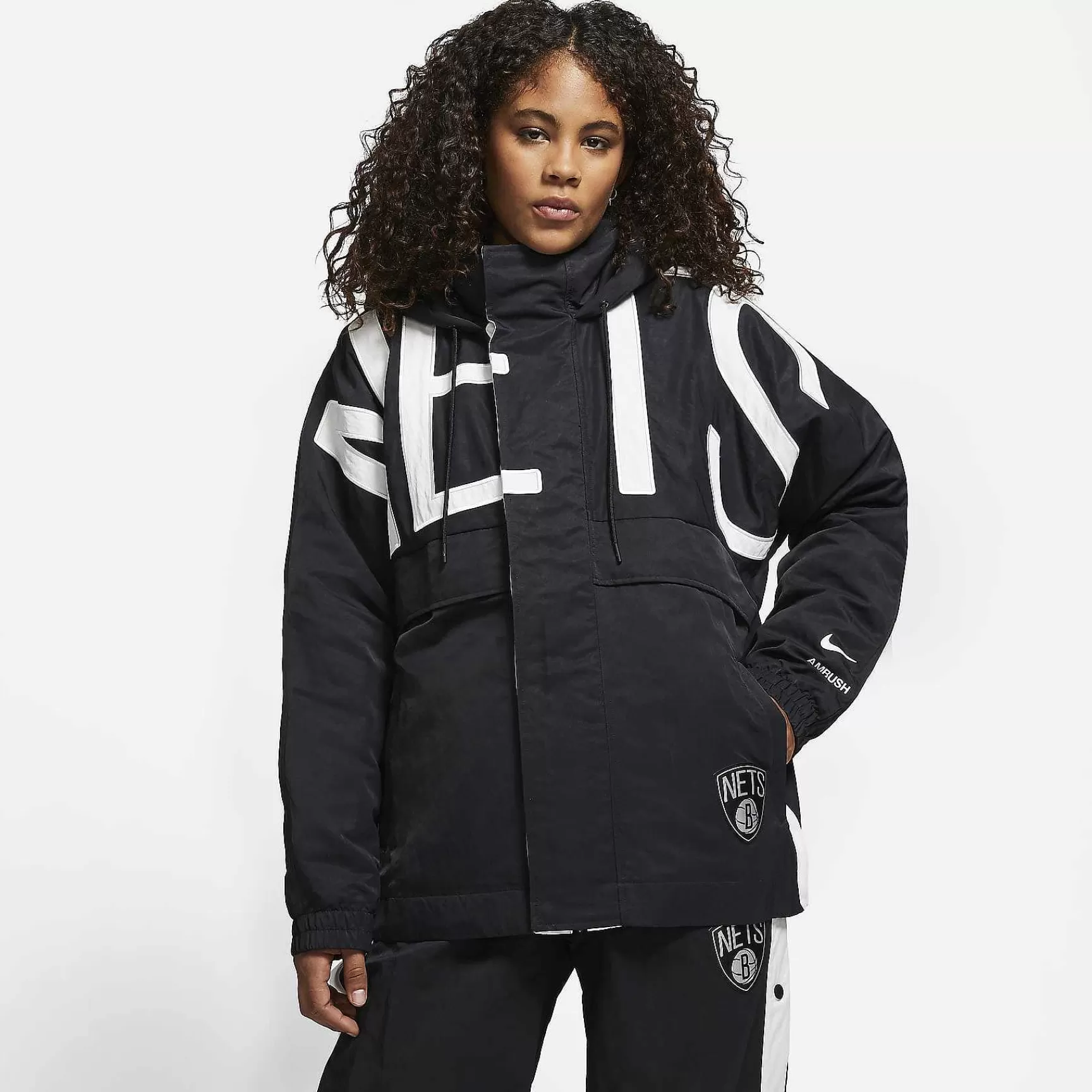 Nike X Hinderlaag -Vrouwen Bovenkleding En Jassen