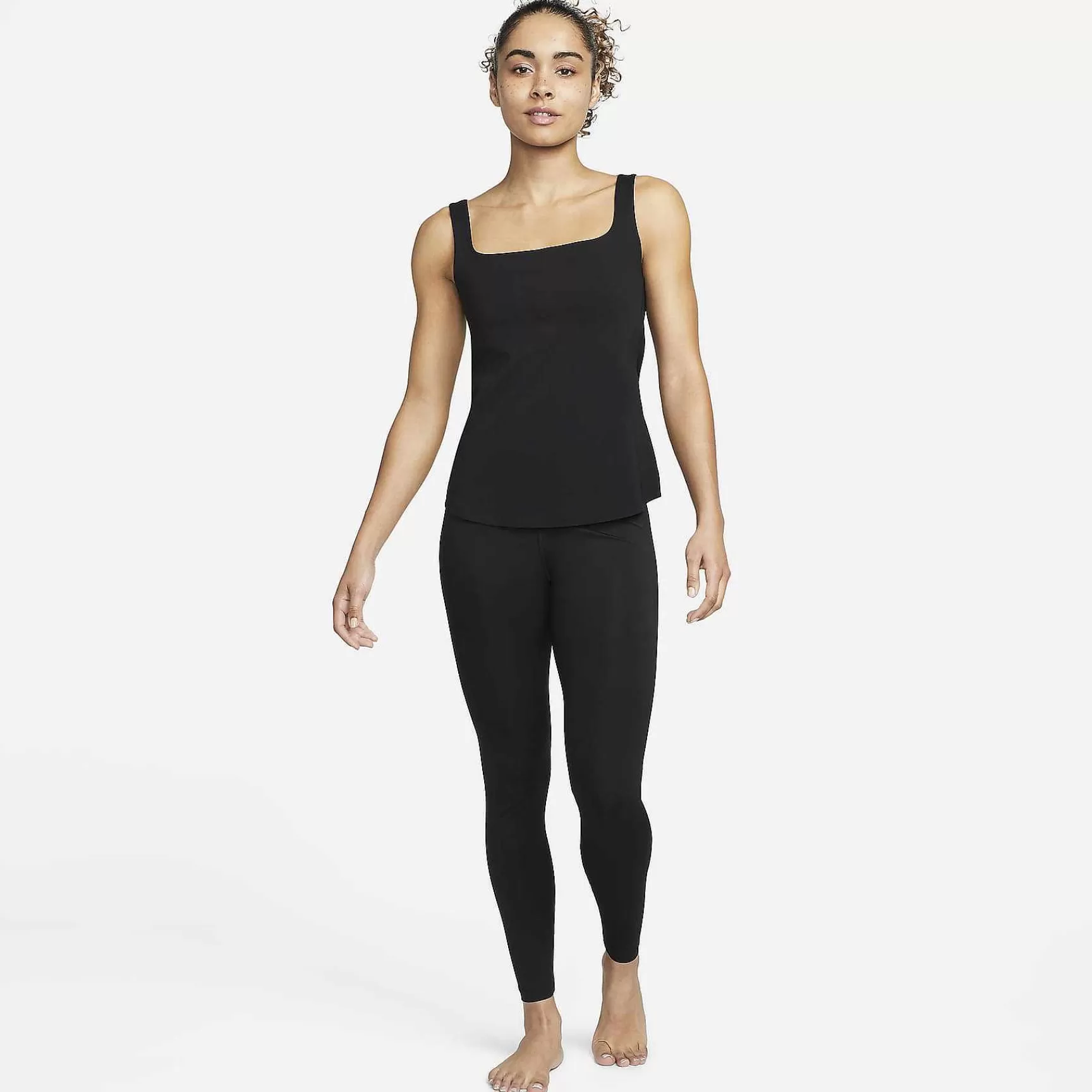 Nike Yoga Dri Fit Luxe -Vrouwen Tops En T-Shirts