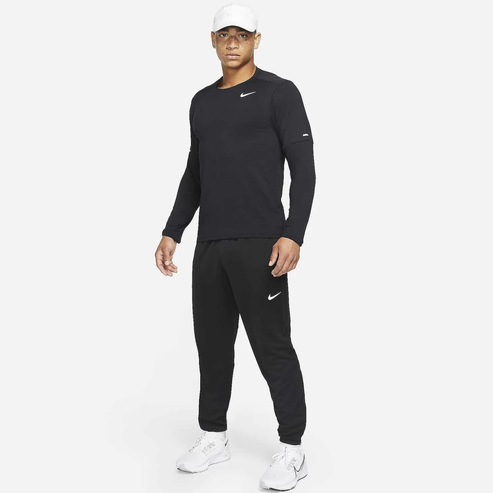 Nike -Element -Heren Tops En T-Shirts