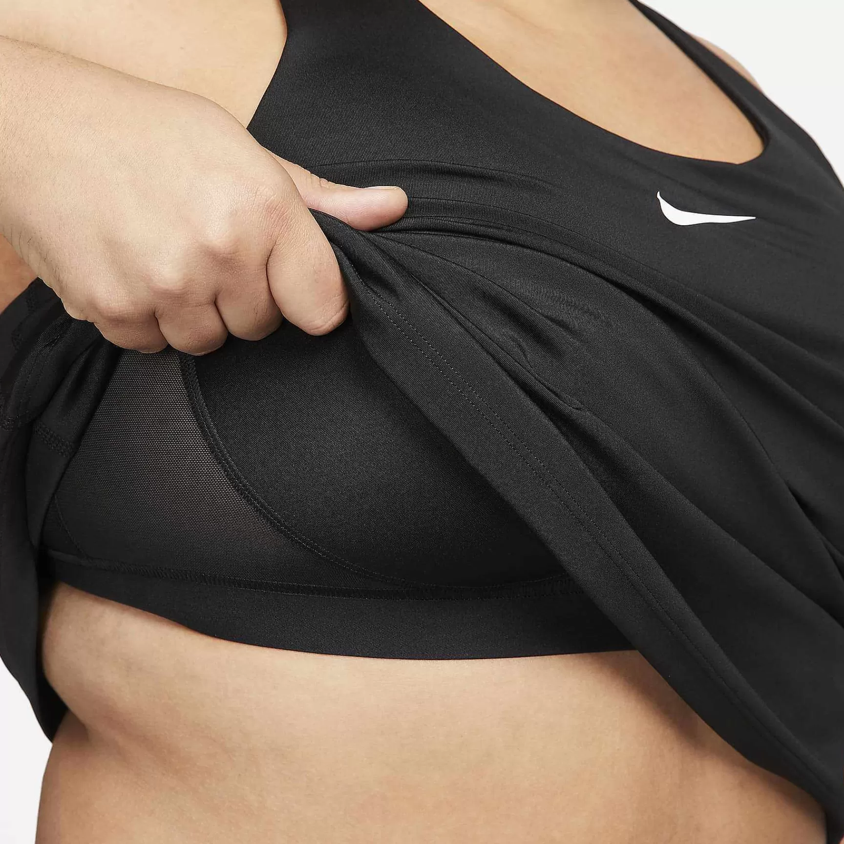 Nike -Swoosh -Vrouwen Grote Maat