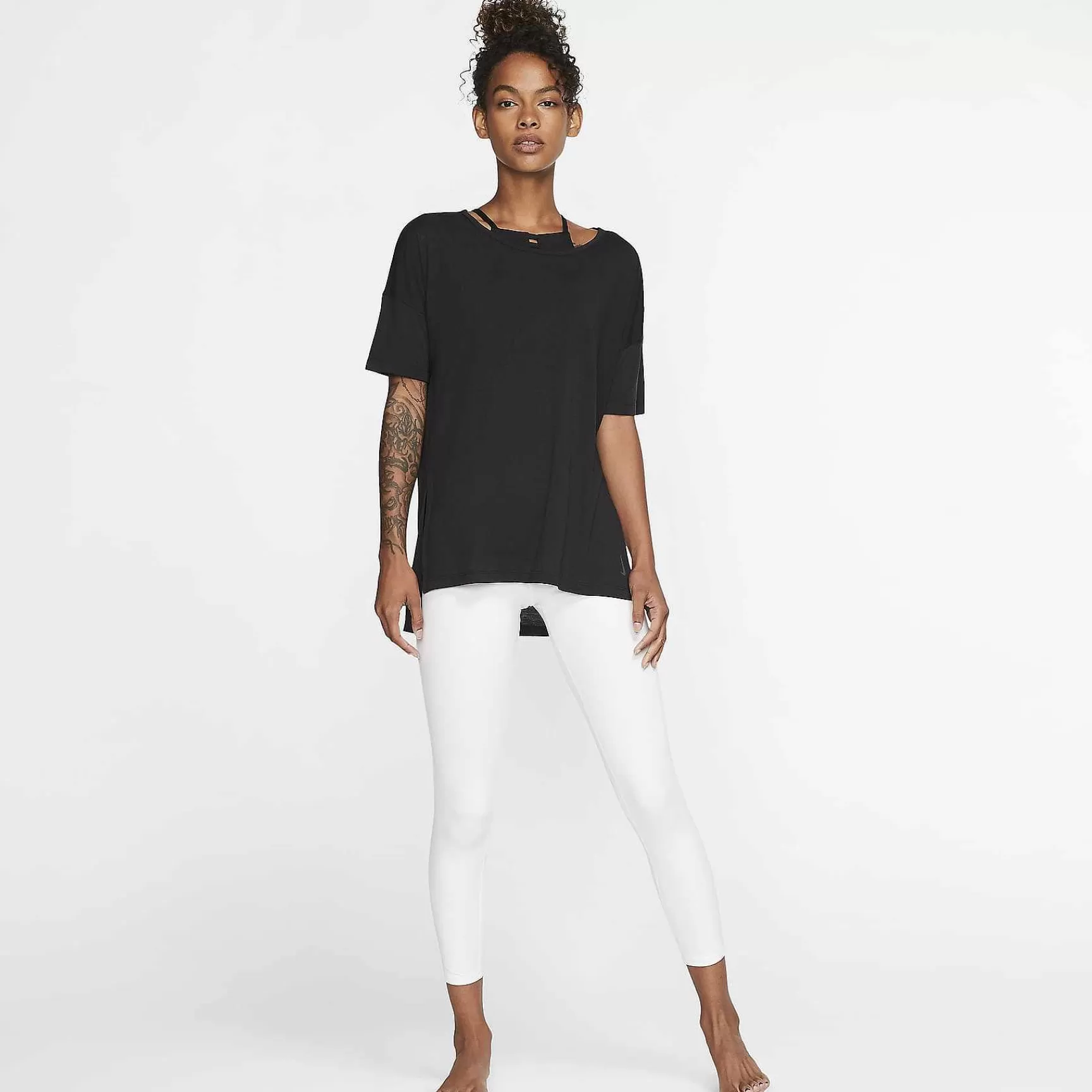 Nike -Yoga -Vrouwen Tops En T-Shirts